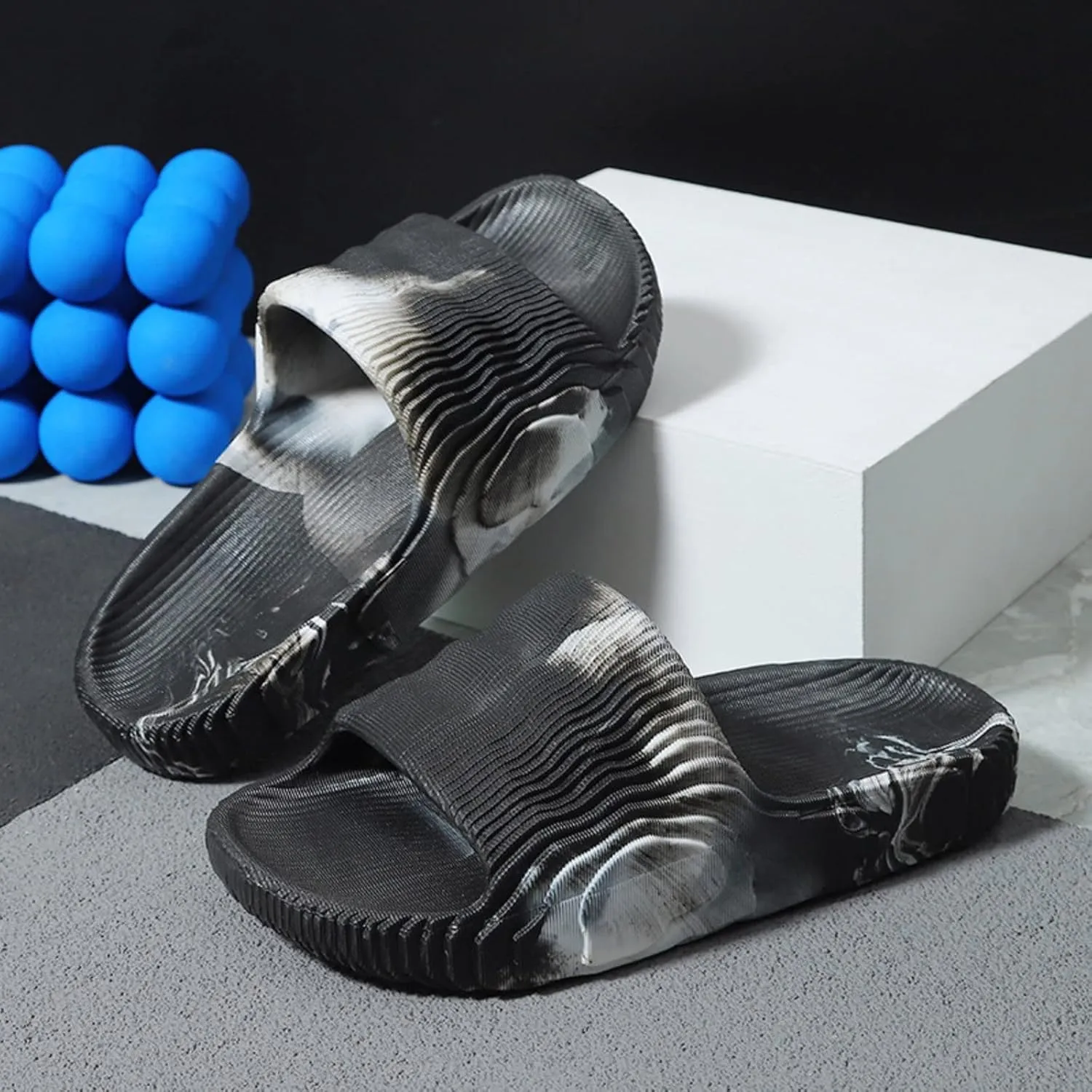 Bathroom Slipper Mens Cloud Slides Women and Men Pillow Slippers Bath Slippers House Home Room Spa Living Non Slip