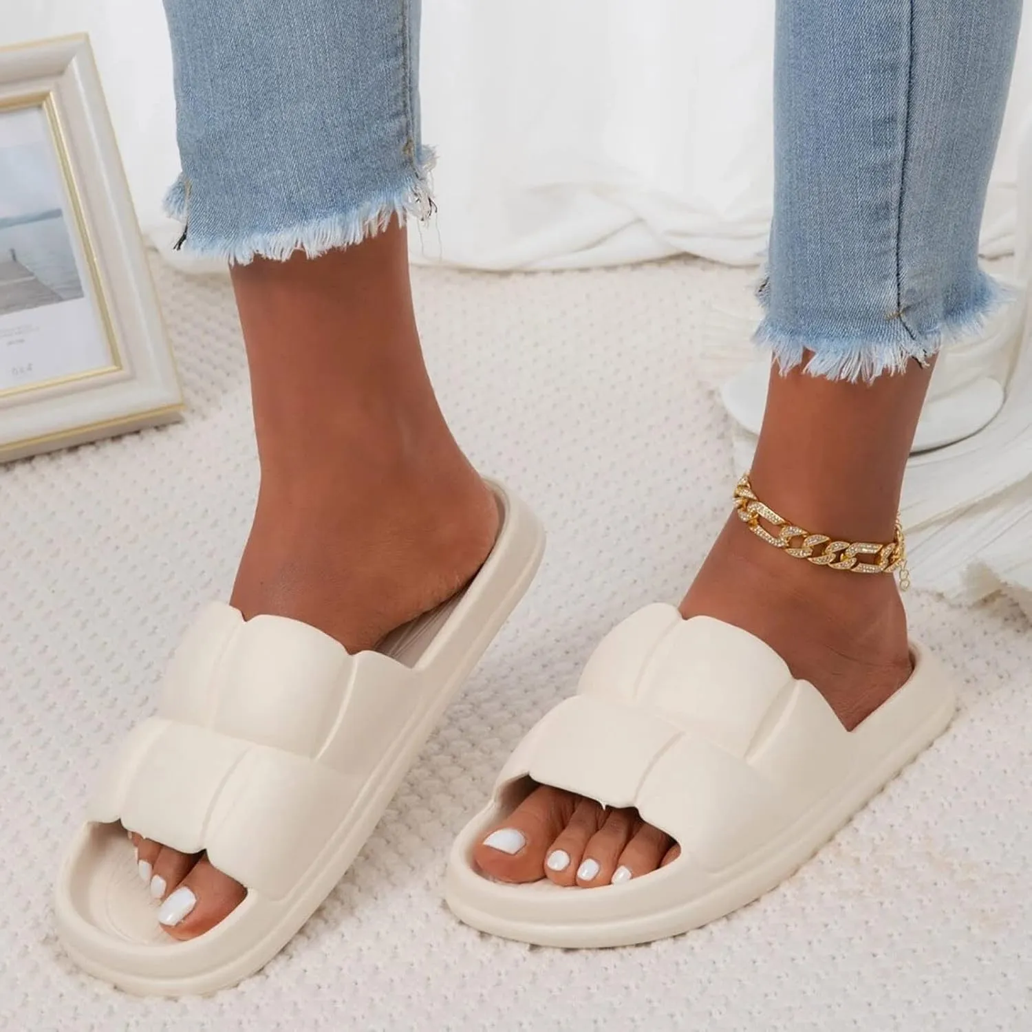 Cloud Slippers for Men Slides for Women Slides Men Womens Dorms Drainage Hole Ultra Comfort Slippers