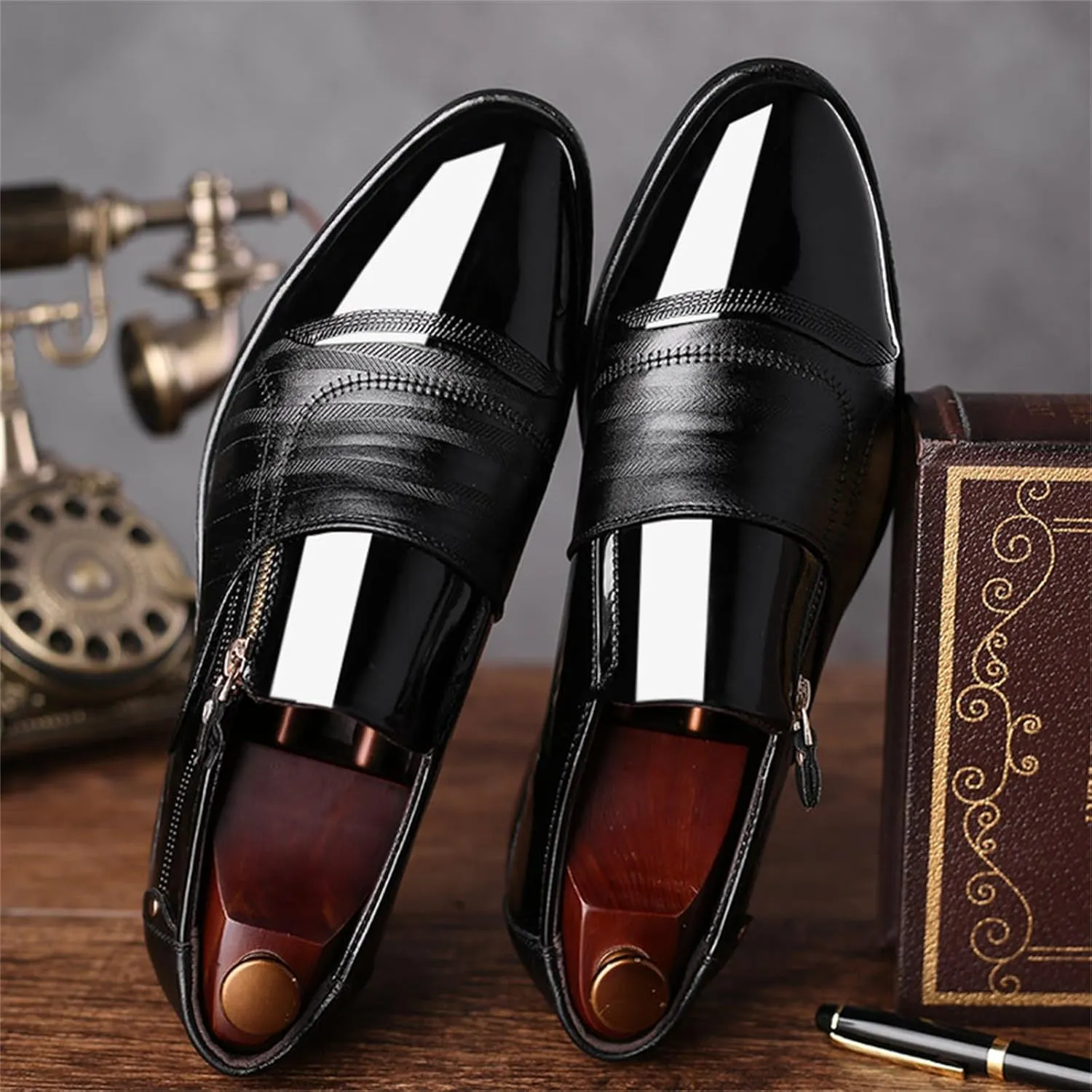 Formal Dress Shoes for Men Fashion Classic Patent Leather Pointed-Toe Tuxedo Shoes Zipper Pull-on Business Office Wedding Oxfords Shoes