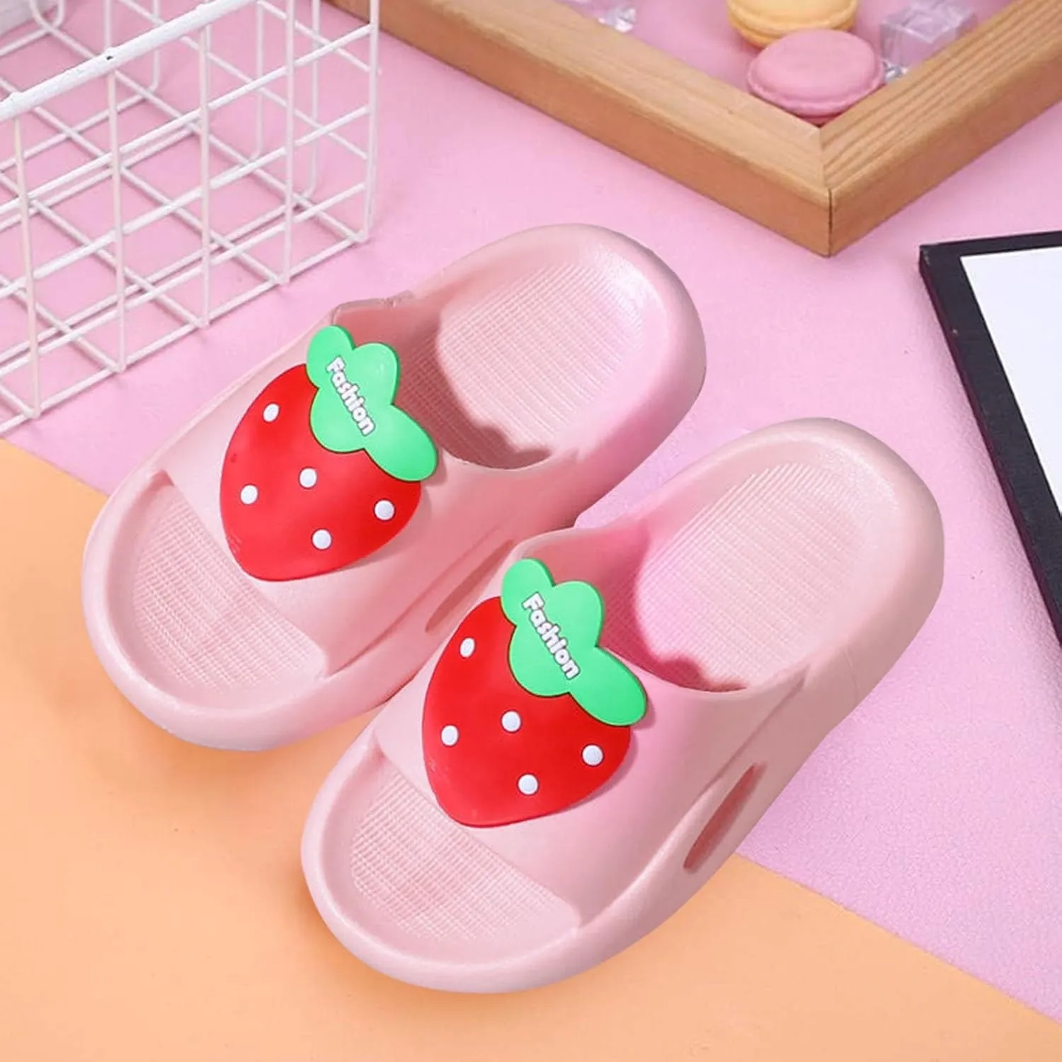 Kid Girl Straberry Bath Slippers Water Shoes Summer No Slip Soft Sole Slides Sandals Sweet Pattern Flip Flops