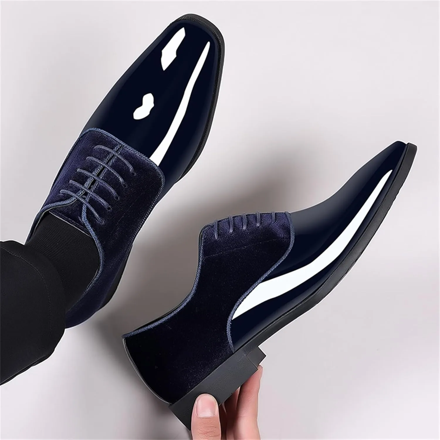 Men High Gloss Oxfords Shoes Pointed-Toe Lace-up Patent Leather Wedding Shoes Suit Business Formal Tuxedo Dress Shoes