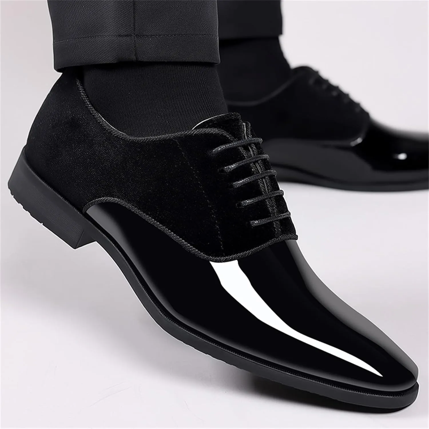 Men High Gloss Oxfords Shoes Pointed-Toe Lace-up Patent Leather Wedding Shoes Suit Business Formal Tuxedo Dress Shoes