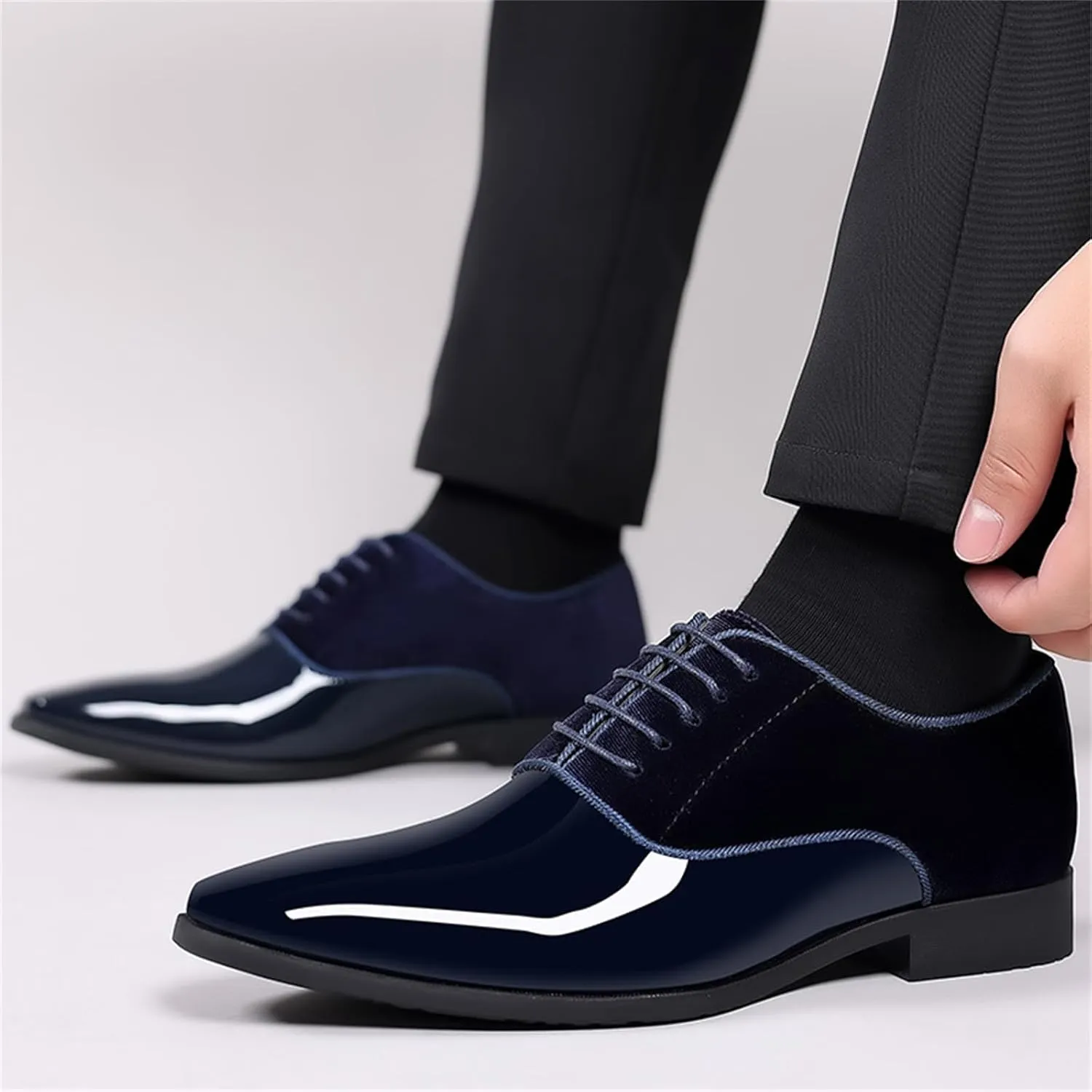 Men High Gloss Oxfords Shoes Pointed-Toe Lace-up Patent Leather Wedding Shoes Suit Business Formal Tuxedo Dress Shoes