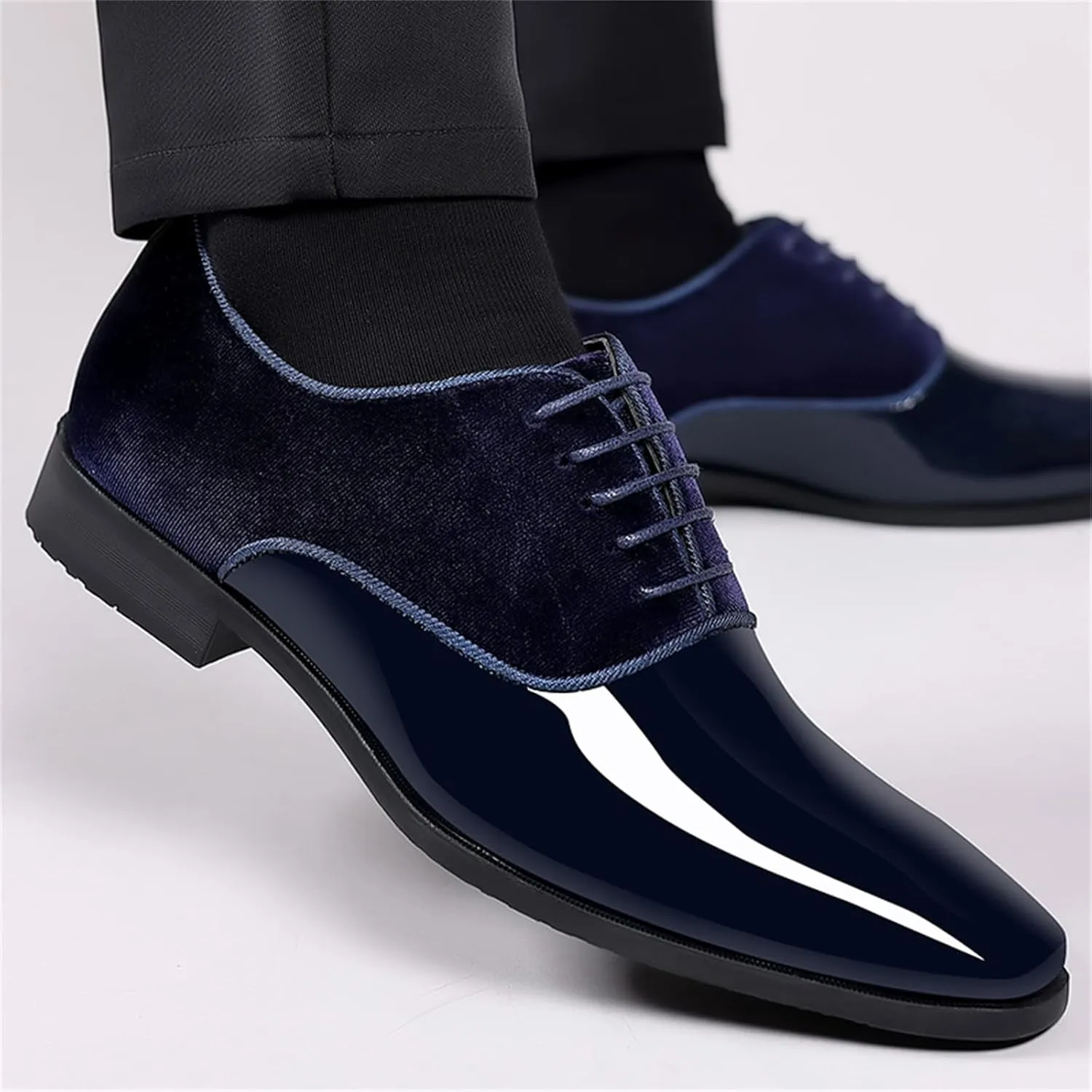 Men High Gloss Oxfords Shoes Pointed-Toe Lace-up Patent Leather Wedding Shoes Suit Business Formal Tuxedo Dress Shoes