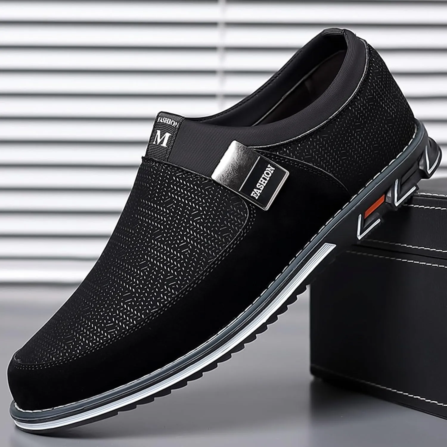Men's Casual Dress Shoes Men Leather Shoes Fashion Men Business Breathable Colorblocking Casual Over Toe Leather