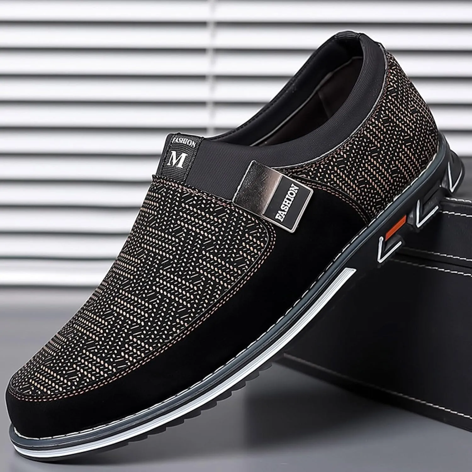 Men's Casual Dress Shoes Men Leather Shoes Fashion Men Business Breathable Colorblocking Casual Over Toe Leather