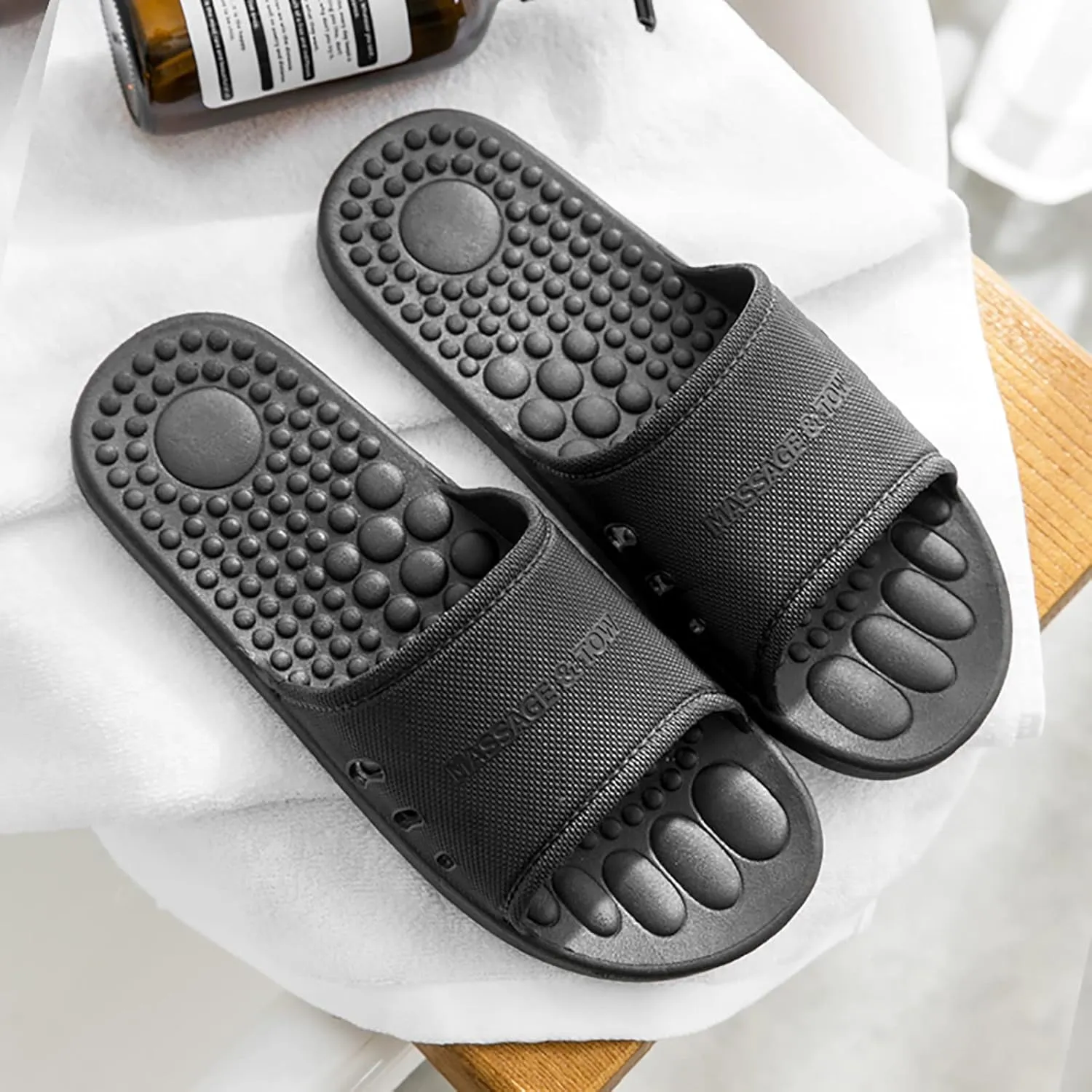 Mens Shower Shoes Slides for Women Cloud Slippers for Men Womens Slides Gym House Pool Slippers