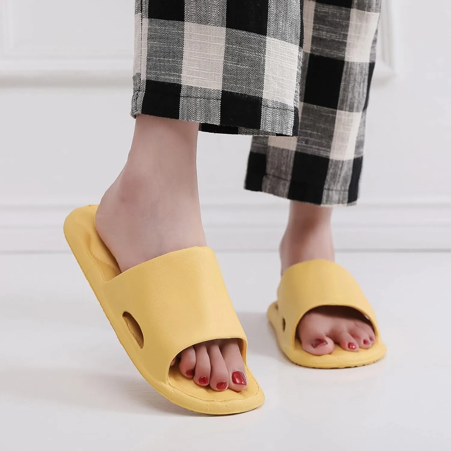 Mens Slippers Shower Shoes Women Bathroom Slippers Men Womens Slides Drainage Hole Soft Sole Indoor