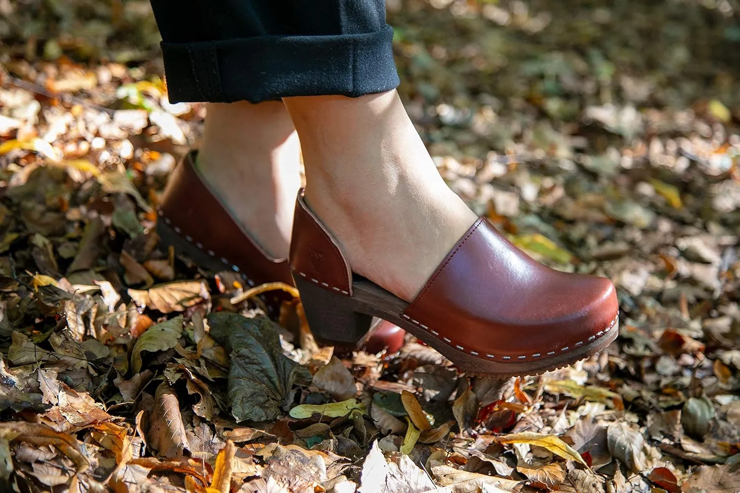 Sandgrens Handmade Swedish High Heel Wood Closed-Back Clogs for Women | Brett