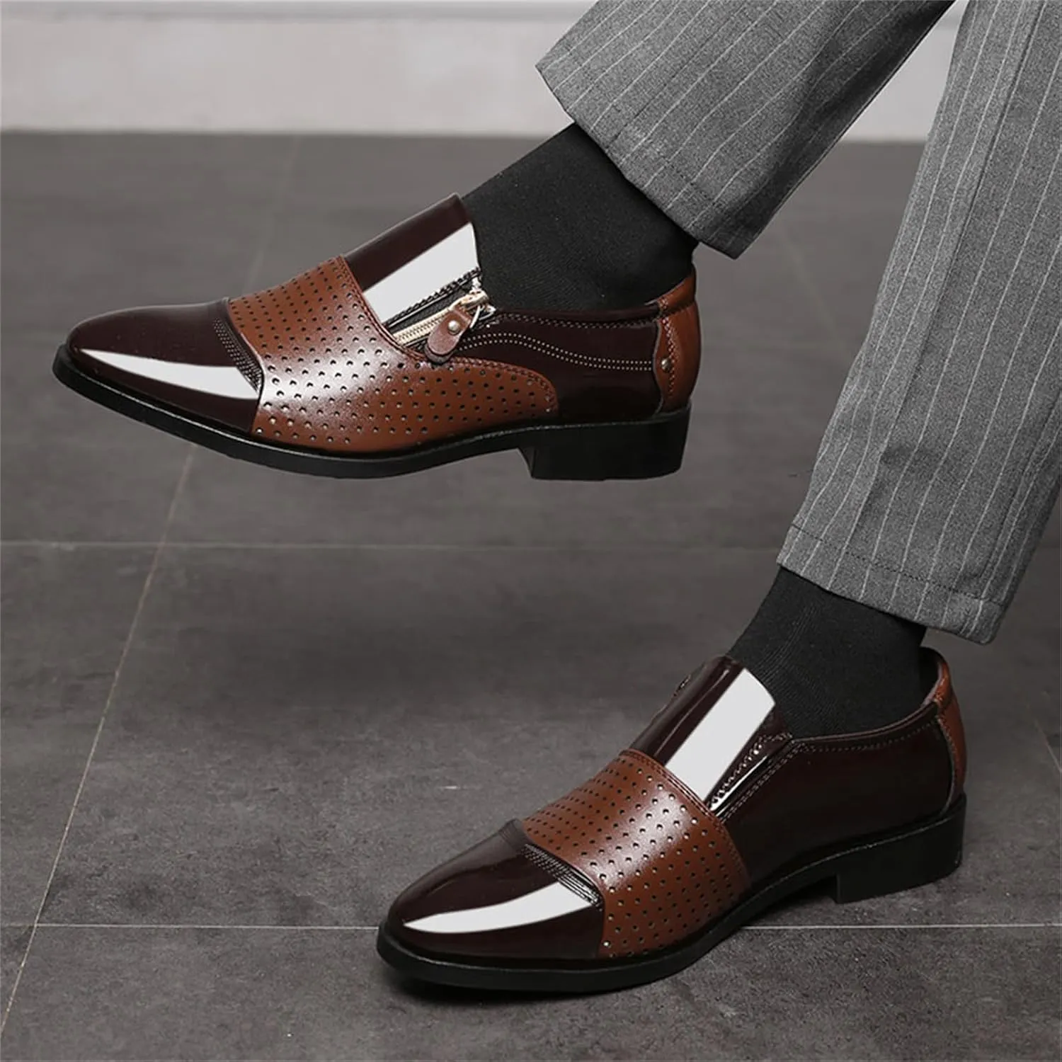 Tuxedo Dress Shoes for Men Classic Patent Leather Office Business Shoes Zipper Hollow Breathable Formal Oxfords Shoes Brown