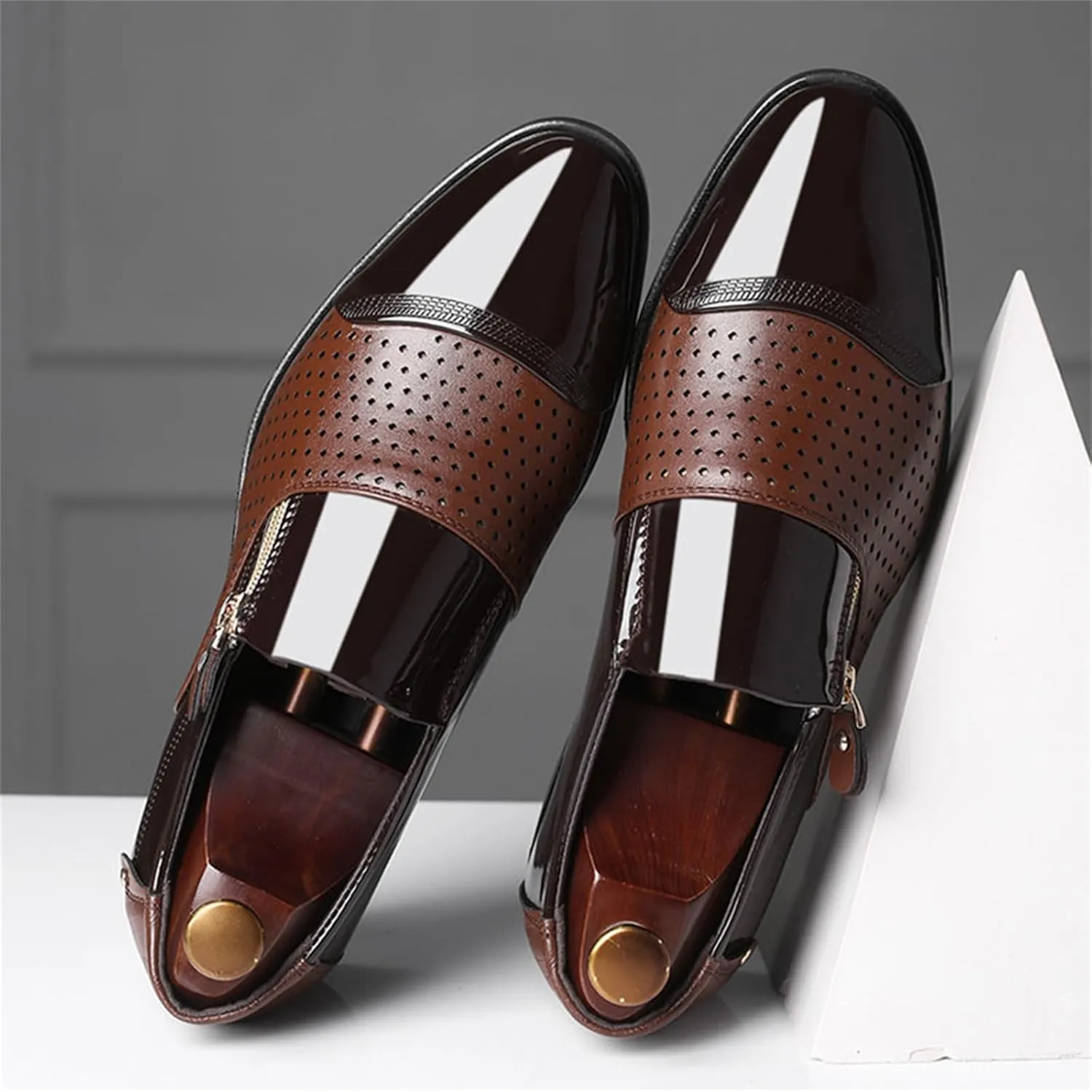 Tuxedo Dress Shoes for Men Classic Patent Leather Office Business Shoes Zipper Hollow Breathable Formal Oxfords Shoes Brown