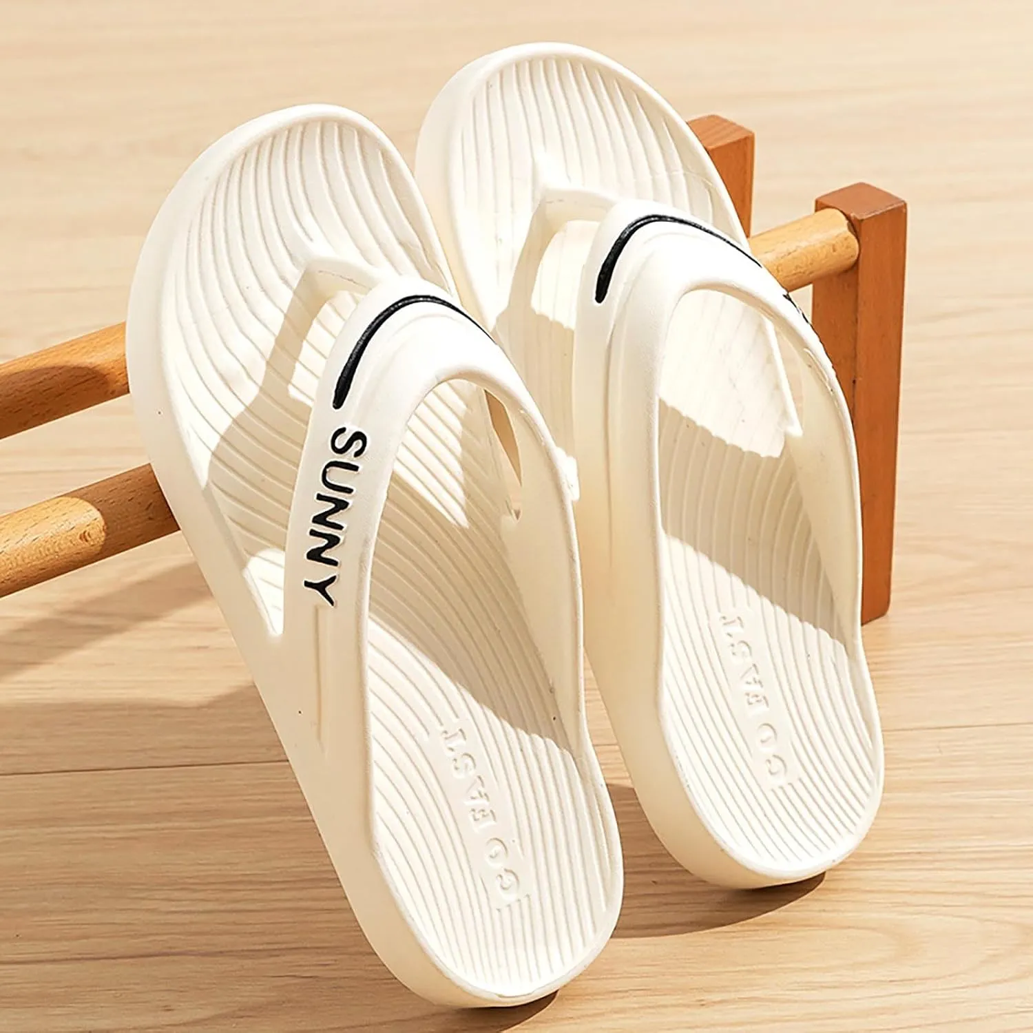 Women Pillow Slippers for Women and Men Shower Slides Non Slip Quick Drying Bathroom Sandals Flip Slipper Flip Flops
