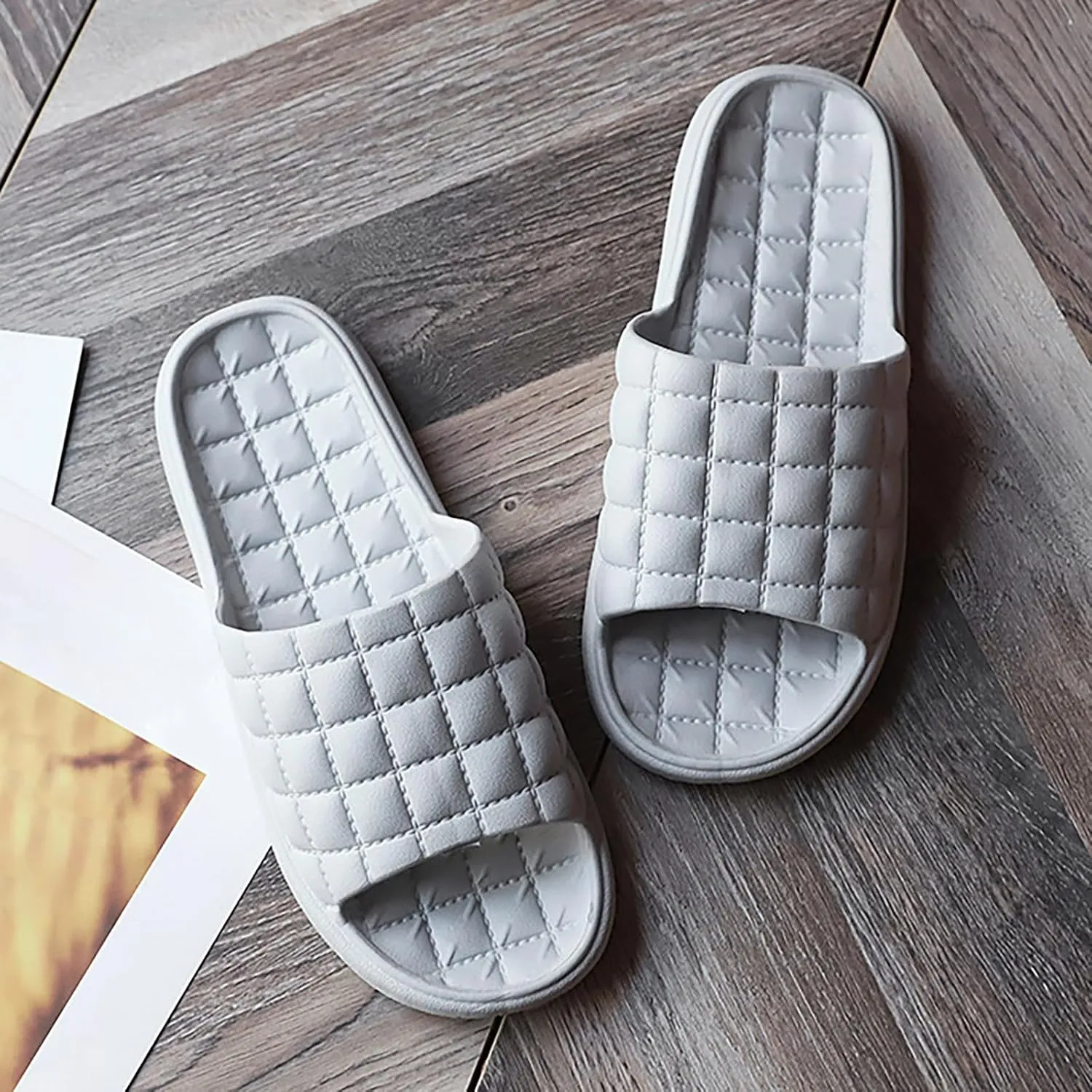 Women's Pillow Slippers House Slides Shower Sandals Beach Non Slip Sandals Women's Non Slip Slippers
